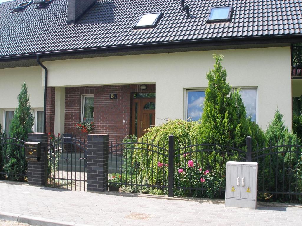 Dom Artusa Ustka Exterior foto